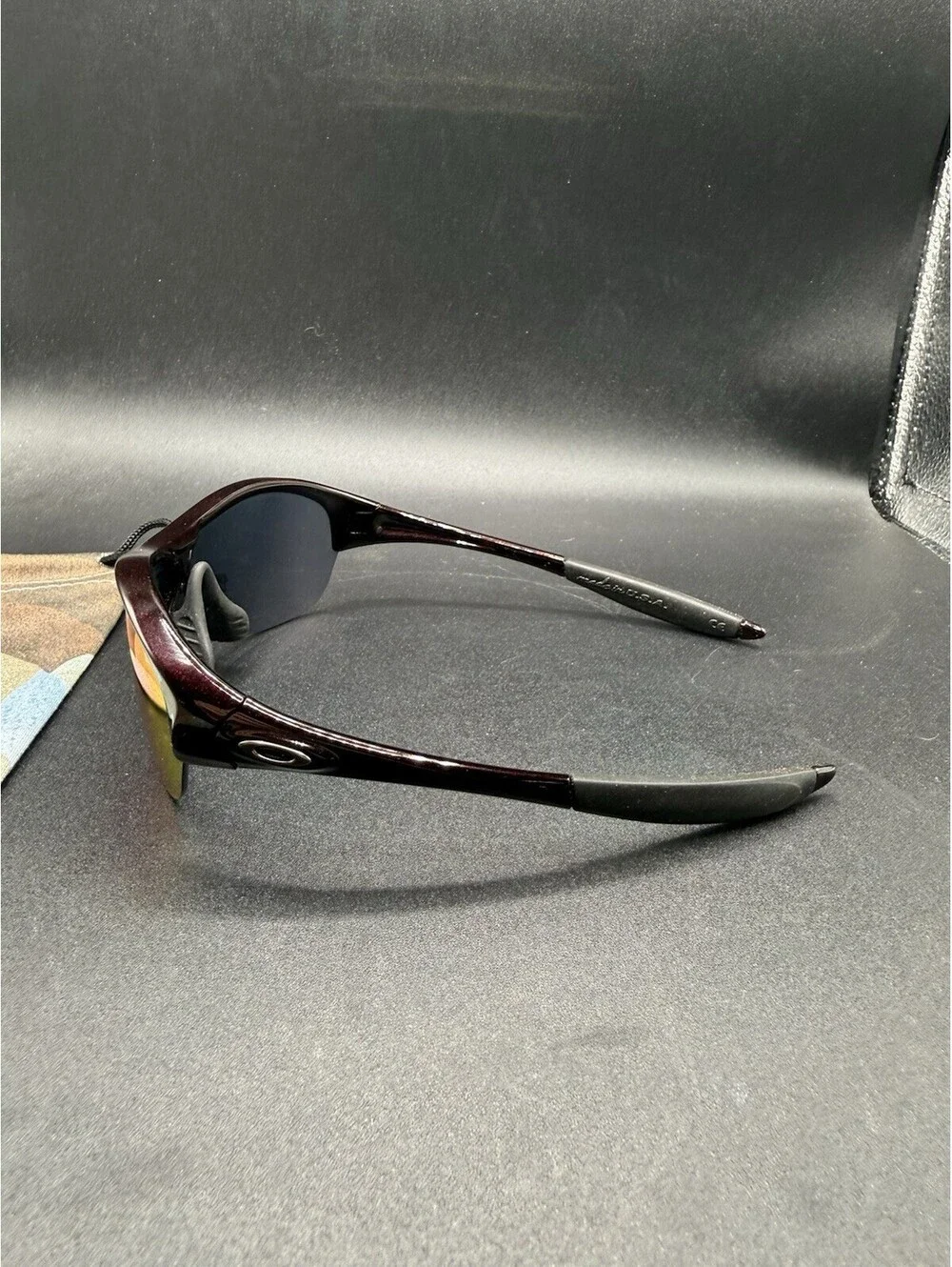 Oakley Endure Pace Damson/+Red Iridium Lenses 09-800